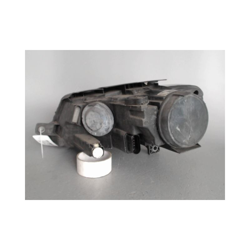PHARE DROIT VOLKSWAGEN PASSAT 2005-