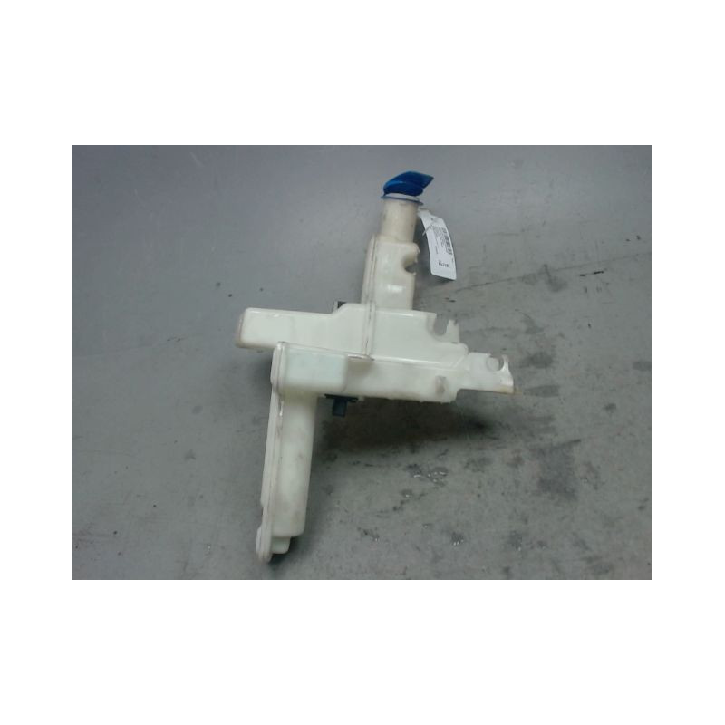 RESERVOIR LAVE-GLACE AVANT VOLKSWAGEN PASSAT 2005-