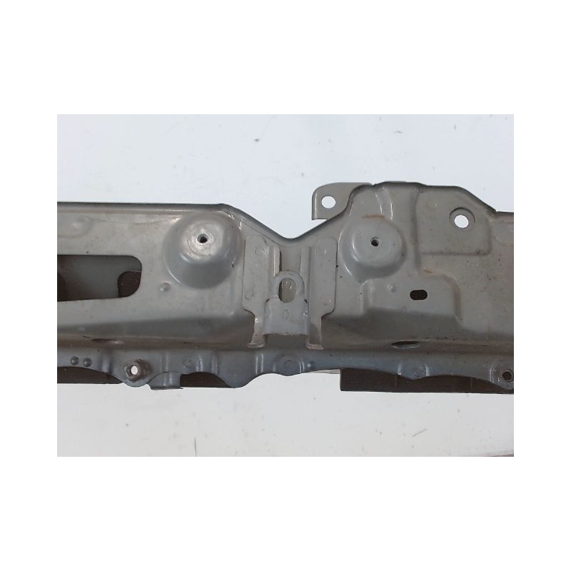 TRAVERSE SUPERIEURE ARMATURE AVANT TOYOTA YARIS II 2010-
