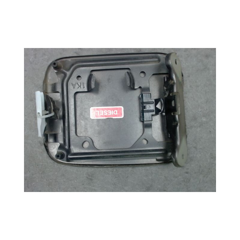 VOLET DE TRAPPE CARBURANT NISSAN JUKE