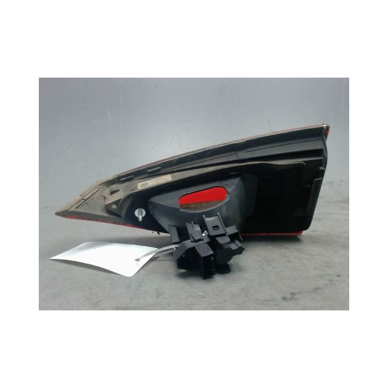 FEU ARRIERE INTERIEUR GAUCHE B.M.W. X1