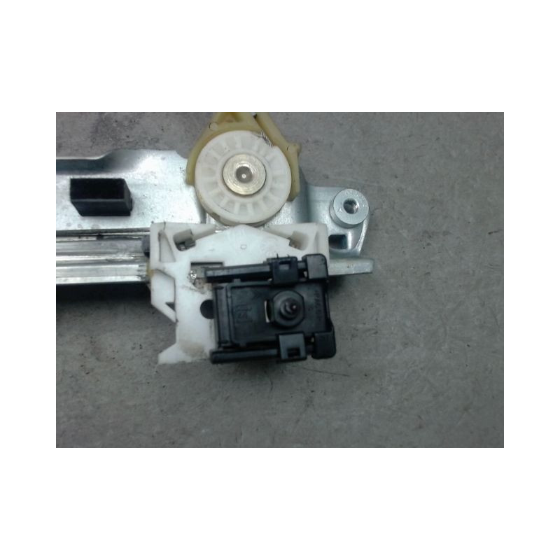 MECANISME+MOTEUR LEVE-GLACE AVANT DROIT CITROEN C5 2008-