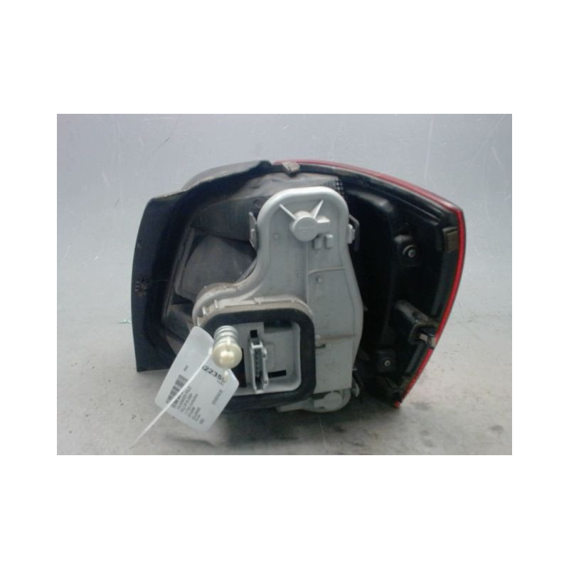 FEU ARRIERE GAUCHE  VOLKSWAGEN POLO 2009-