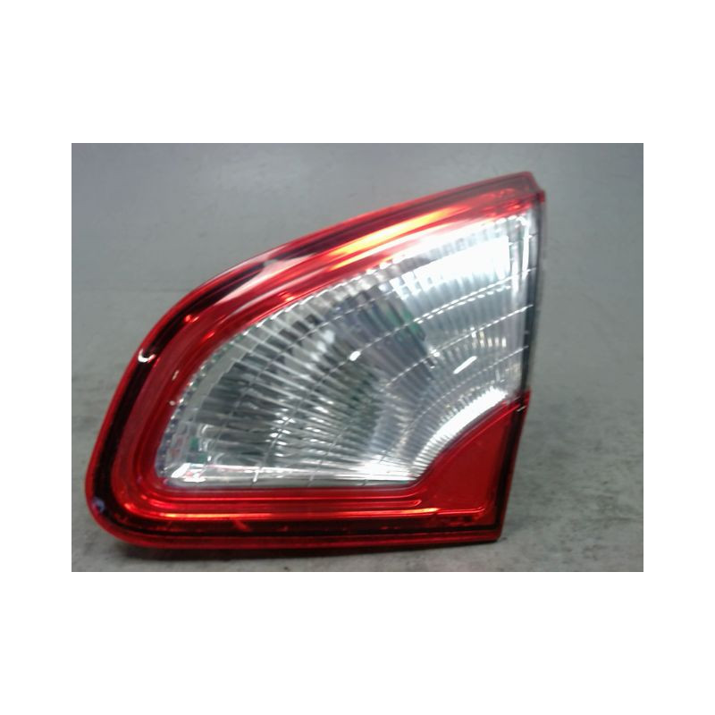 FEU ARRIERE INTERIEUR DROIT NISSAN QASHQAI 1 PHASE 2 1.5 DCI - 8V