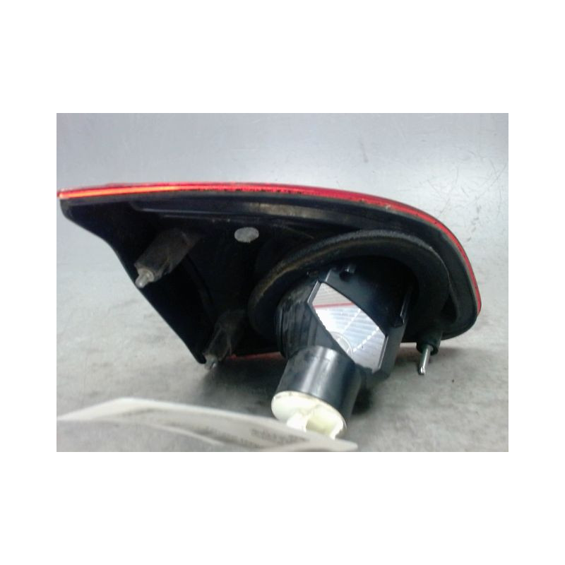 FEU ARRIERE INTERIEUR DROIT NISSAN QASHQAI 1 PHASE 2 1.5 DCI - 8V
