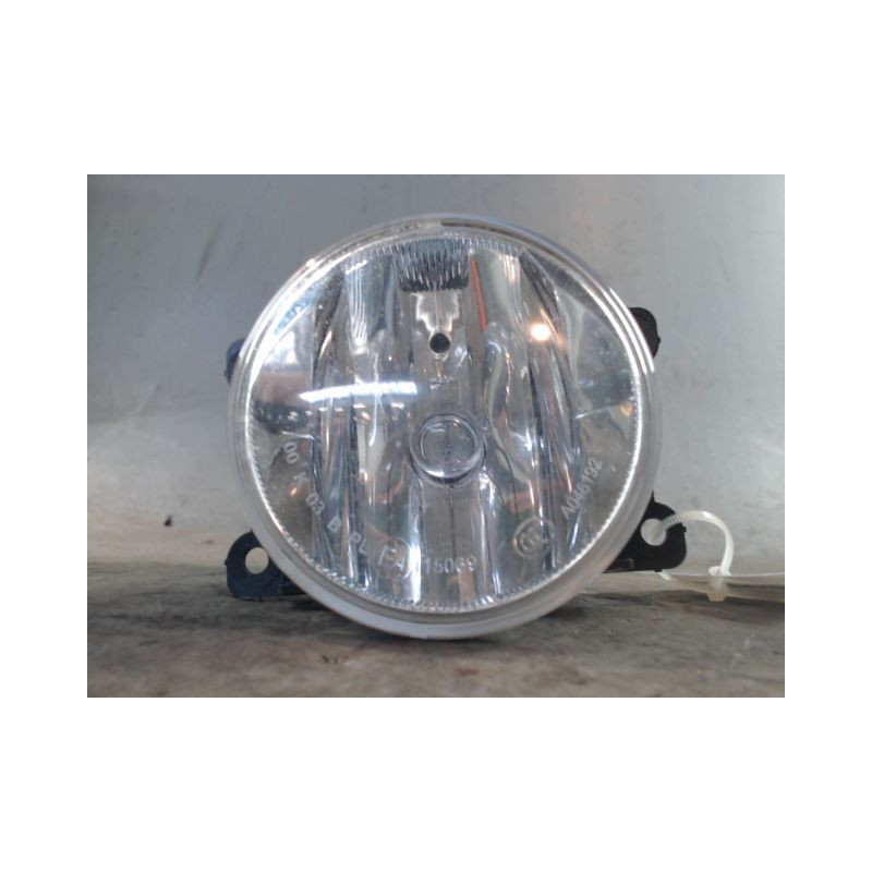 PHARE ANTIBROUILLARD AVANT GAUCHE PEUGEOT 208