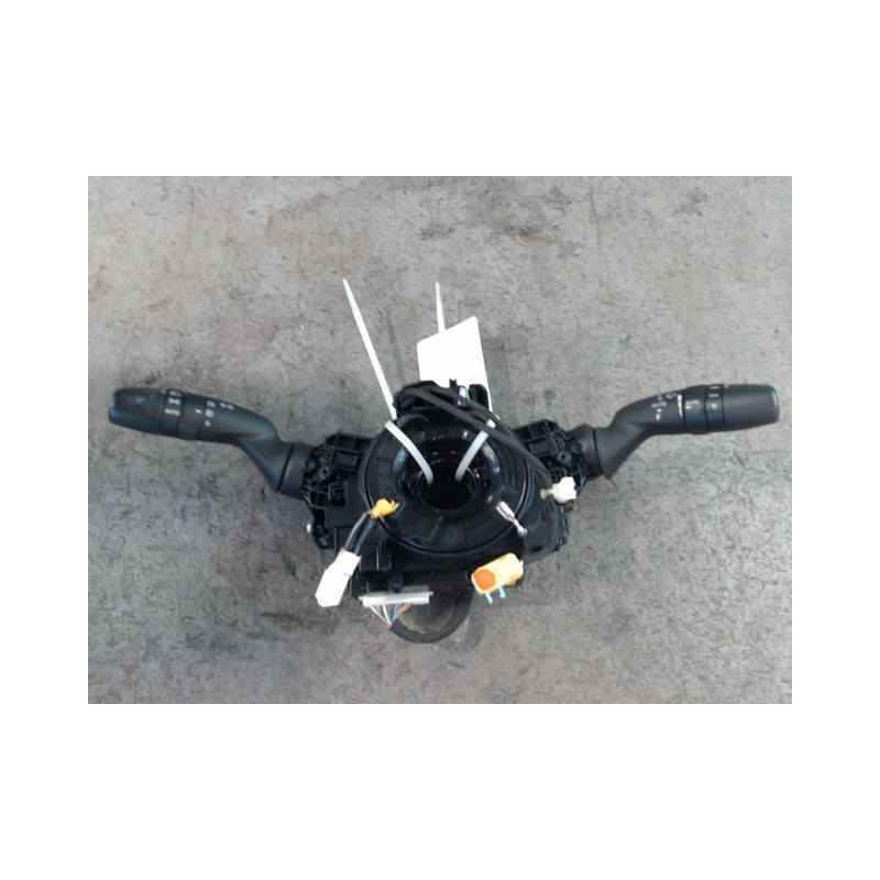 BLOC COMMODOS TOYOTA YARIS 2005-
