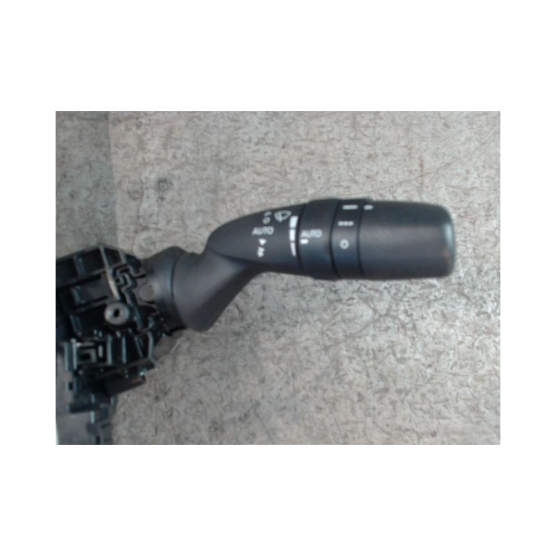 BLOC COMMODOS TOYOTA YARIS 2005-