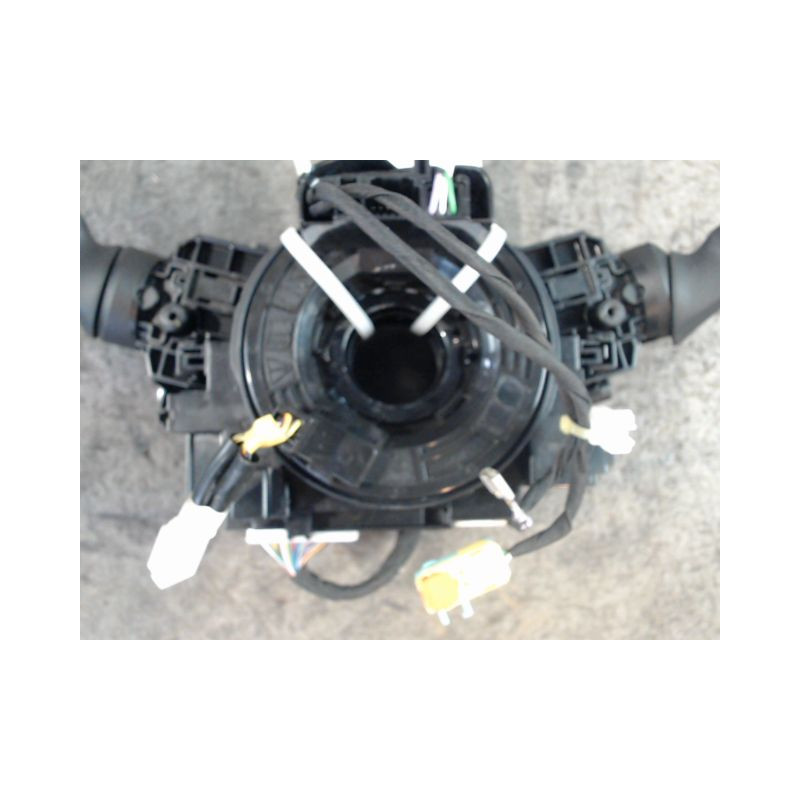 BLOC COMMODOS TOYOTA YARIS 2005-
