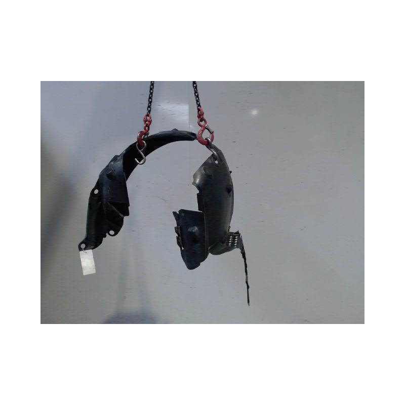 PARE-BOUE AVANT GAUCHE RENAULT CLIO II PH.2 01-06