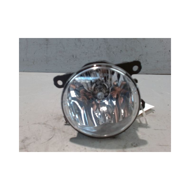 PHARE ANTIBROUILLARD AVANT GAUCHE DACIA SANDERO