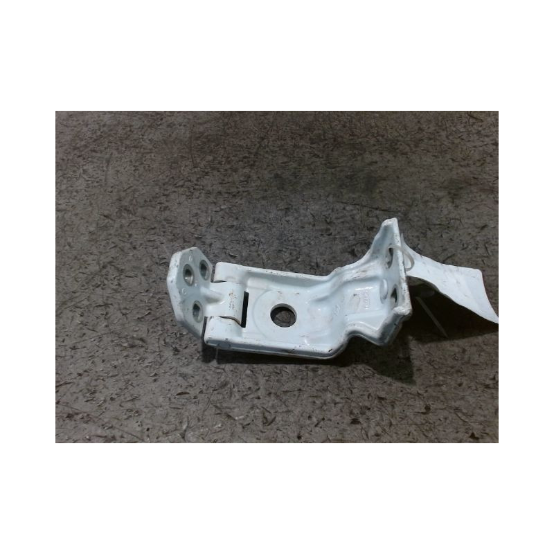 CHARNIERE INF PORTE BATTANTE ARG RENAULT MASTER