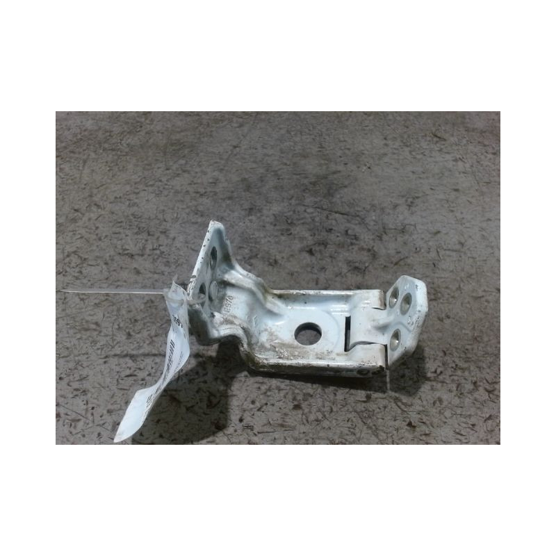 CHARNIERE SUP PORTE BATTANTE ARD RENAULT MASTER