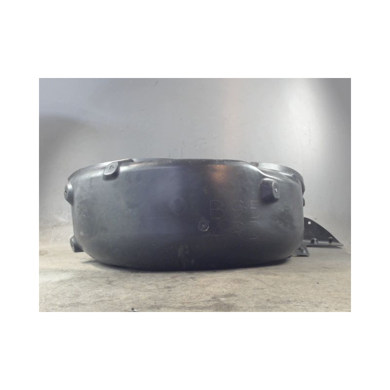 PARE-BOUE ARRIERE DROIT RENAULT MEGANE III 2008-