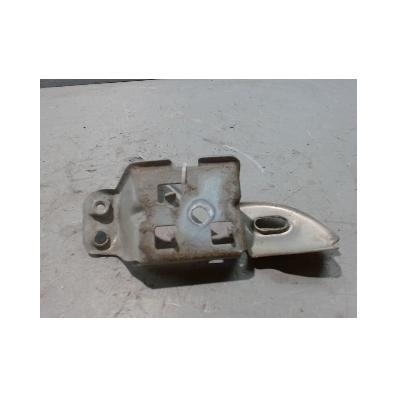 SUPPORT PARE-CHOC AVD RENAULT TWINGO