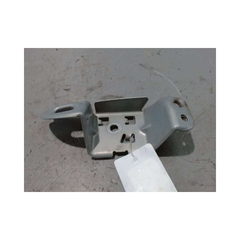 SUPPORT PARE-CHOC AVG RENAULT TWINGO