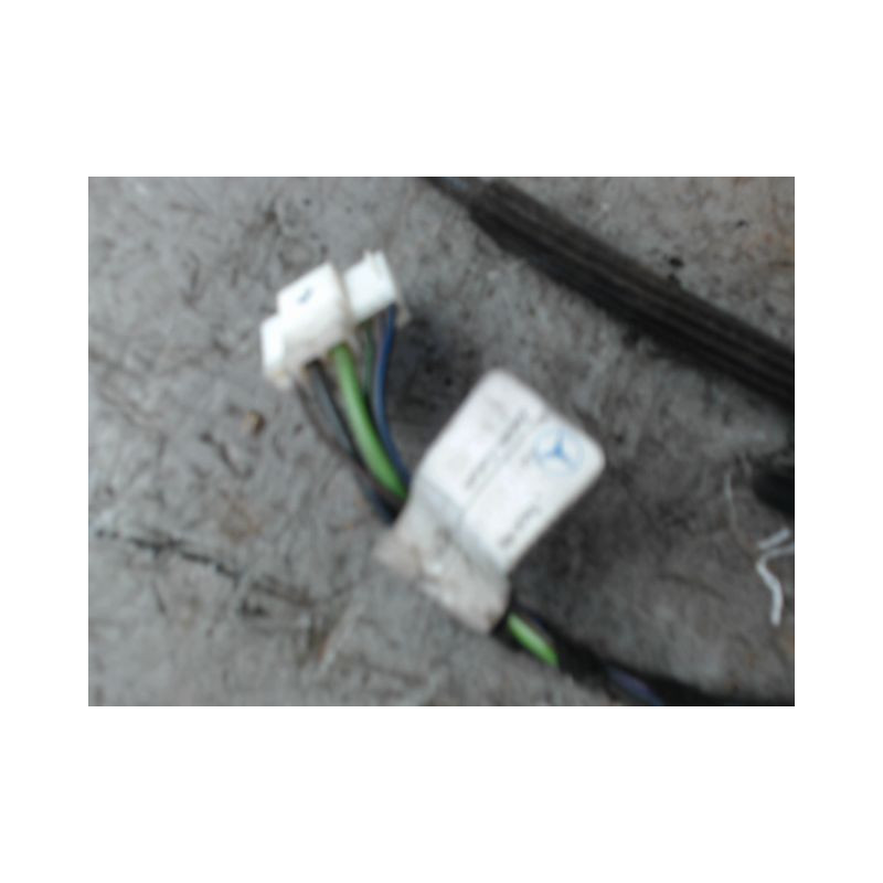 MECANISME+MOTEUR LEVE-GLACE AVANT DROIT MERCEDES VITO COMBI EXTLONG 03-