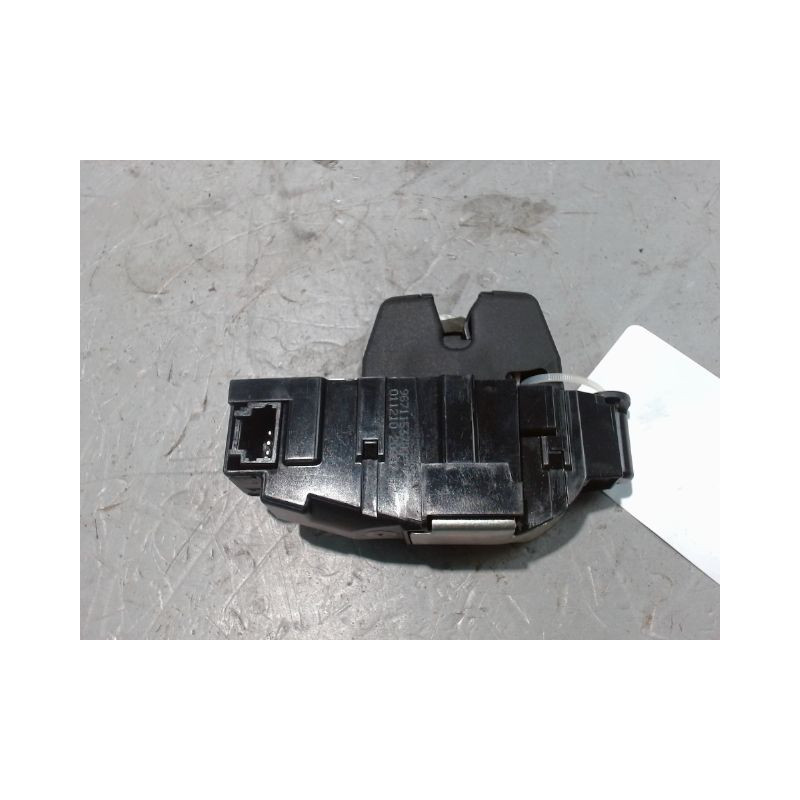 SERRURE HAYON  PEUGEOT PARTNER TEPEE 2008-