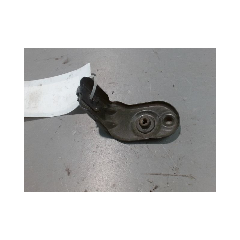 SUPPORT AILE AVD OPEL CORSA
