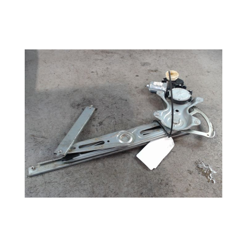 MECANISME+MOTEUR LEVE-GLACE AVANT GAUCHE TOYOTA YARIS 2005-