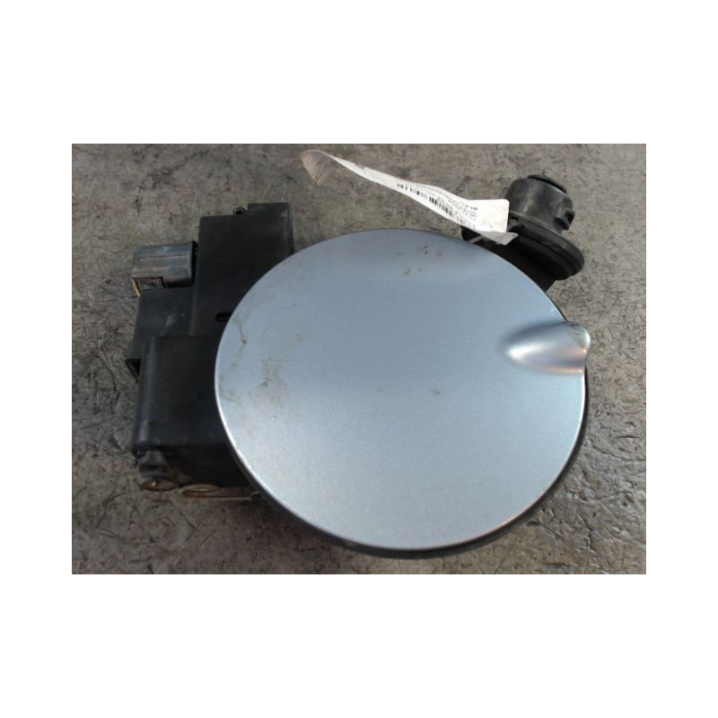 VOLET DE TRAPPE CARBURANT FORD FOCUS 04-07