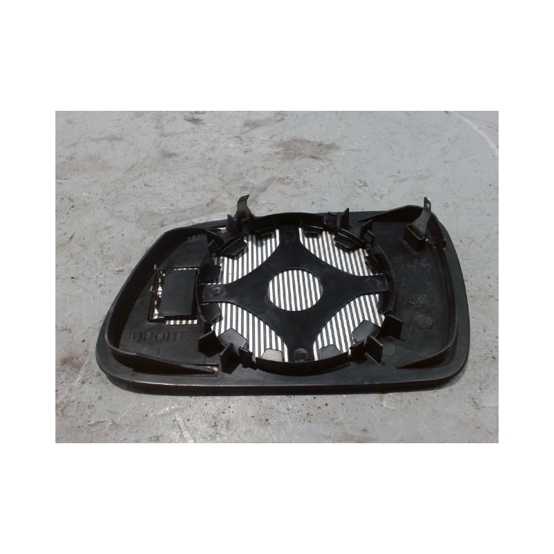GLACE RETROVISEUR EXT D PEUGEOT 407