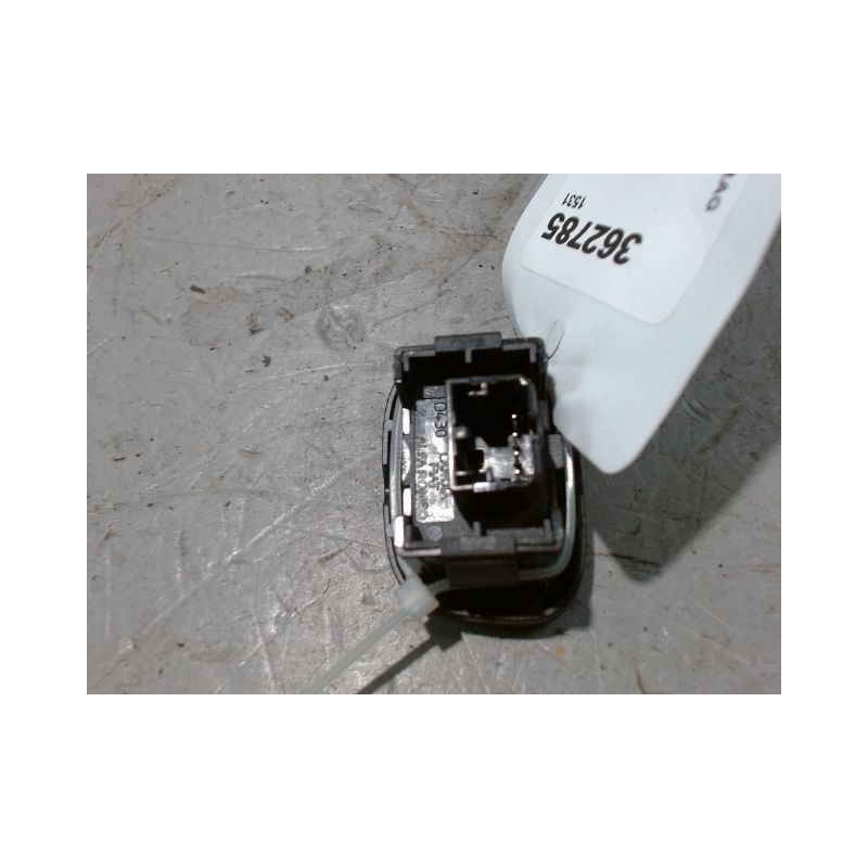 COMMANDE LEVE-GLACE PORTE AVD FIAT PANDA 2003-