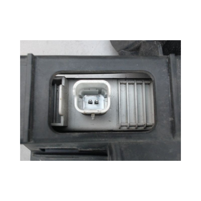 FEUX POSITION GAUCHE PEUGEOT 107