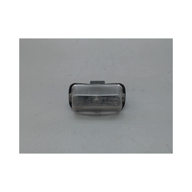 ECLAIREUR PLAQUE DE POLICE DROIT PEUGEOT 206