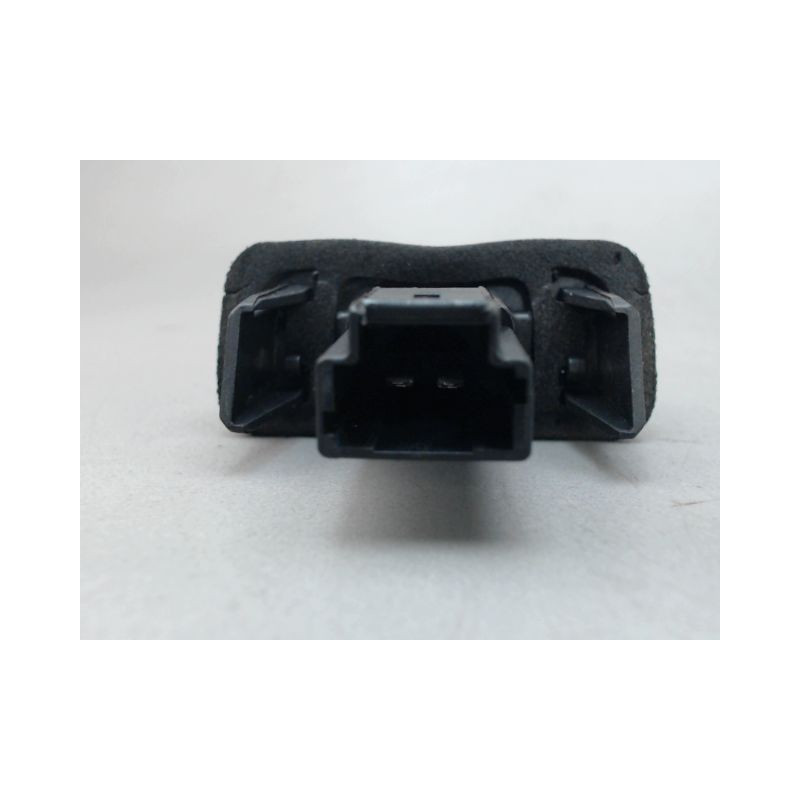 ECLAIREUR PLAQUE DE POLICE DROIT PEUGEOT 206