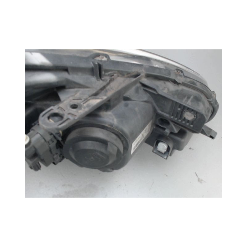 PHARE GAUCHE RENAULT CLIO