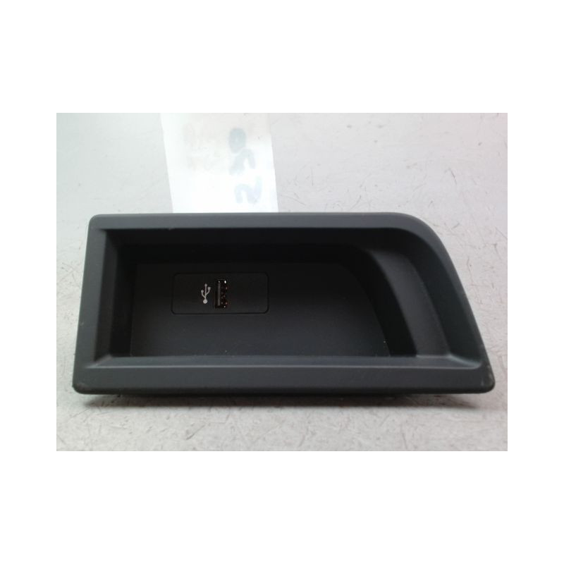PORT USB/AUX BMW SERIE 1 II (F20/F21) 2011-...