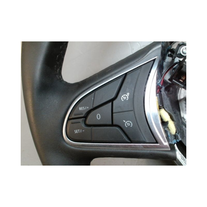 VOLANT DE DIRECTION RENAULT MEGANE