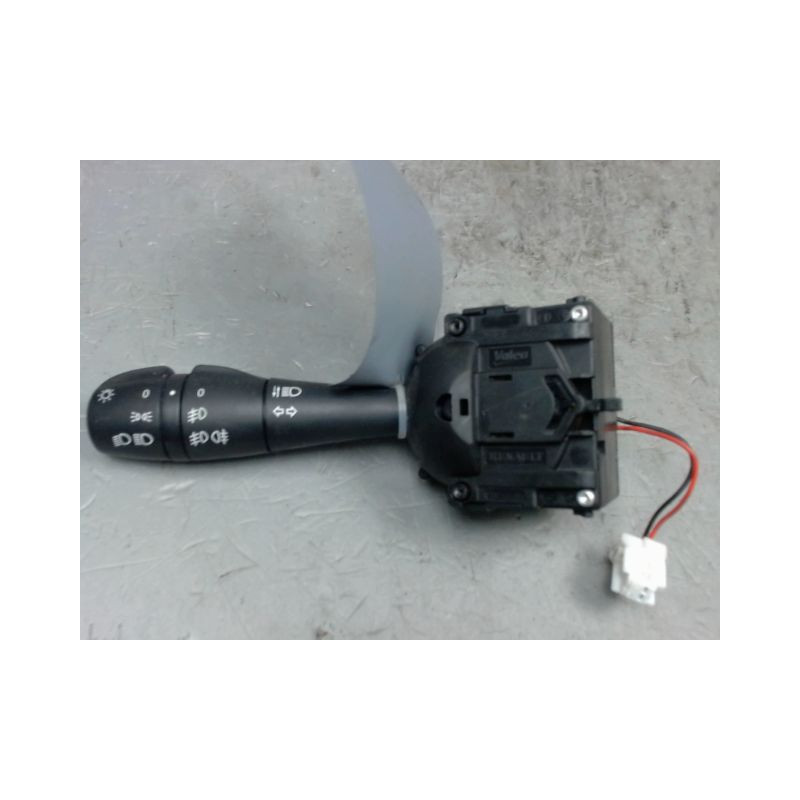 COMMANDE CLIGNOTANT DACIA SANDERO
