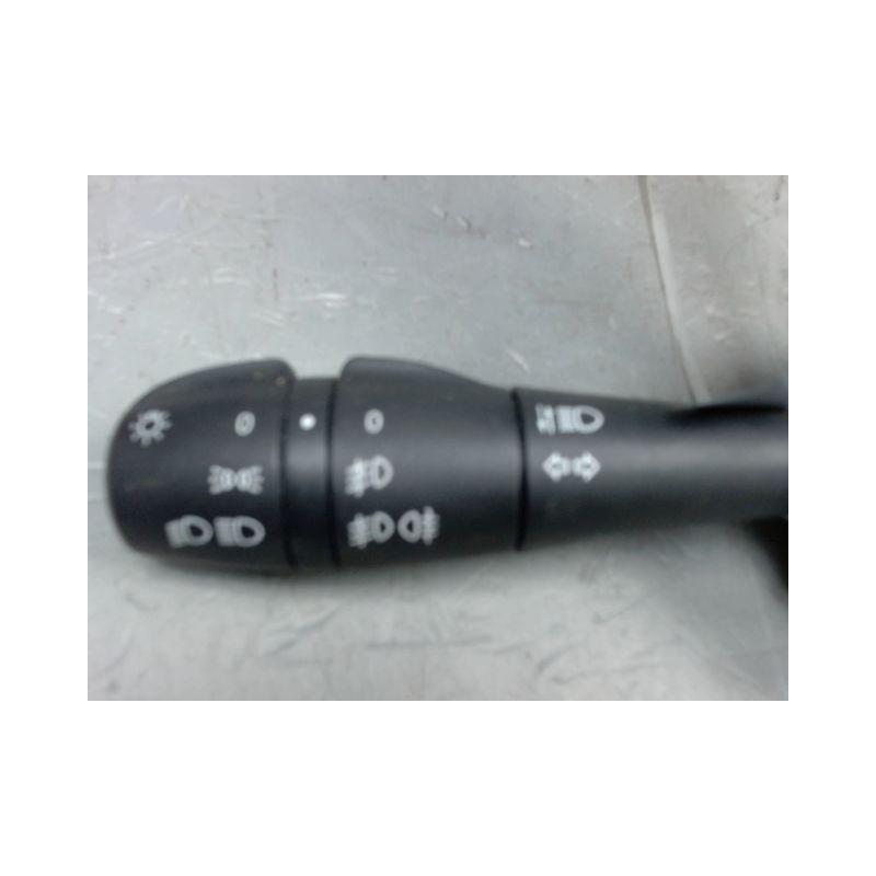 COMMANDE CLIGNOTANT DACIA SANDERO