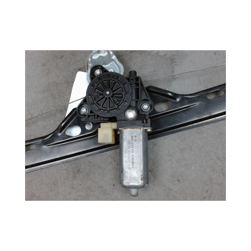 MECANISME+MOTEUR LEVE-GLACE ARRIERE DROIT MERCEDES CLASSE C 2000-