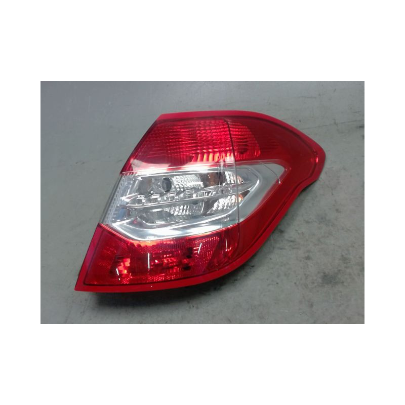 FEU ARRIERE DROIT CITROEN C4 2 PHASE 1 1.6 BLUE HDI - 8V