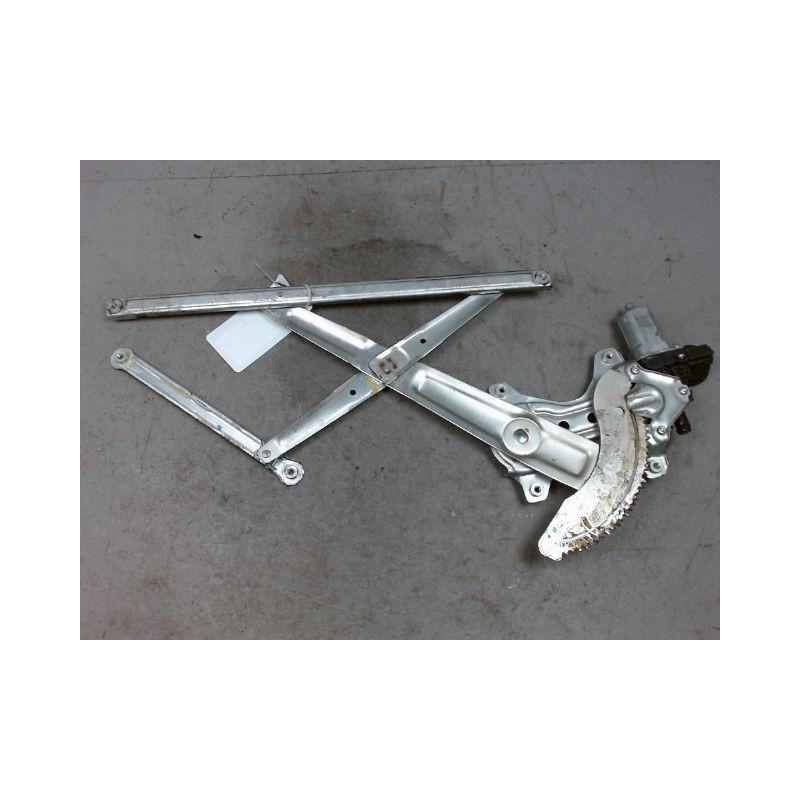 MECANISME+MOTEUR LEVE-GLACE AVANT DROIT DAIHATSU TREVIS