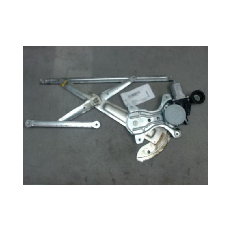 MECANISME+MOTEUR LEVE-GLACE AVANT GAUCHE DAIHATSU TREVIS