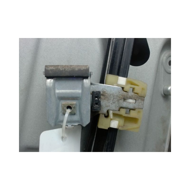 MECANISME+MOTEUR LEVE-GLACE AVANT GAUCHE VOLKSWAGEN CADDY COMBI 2004-