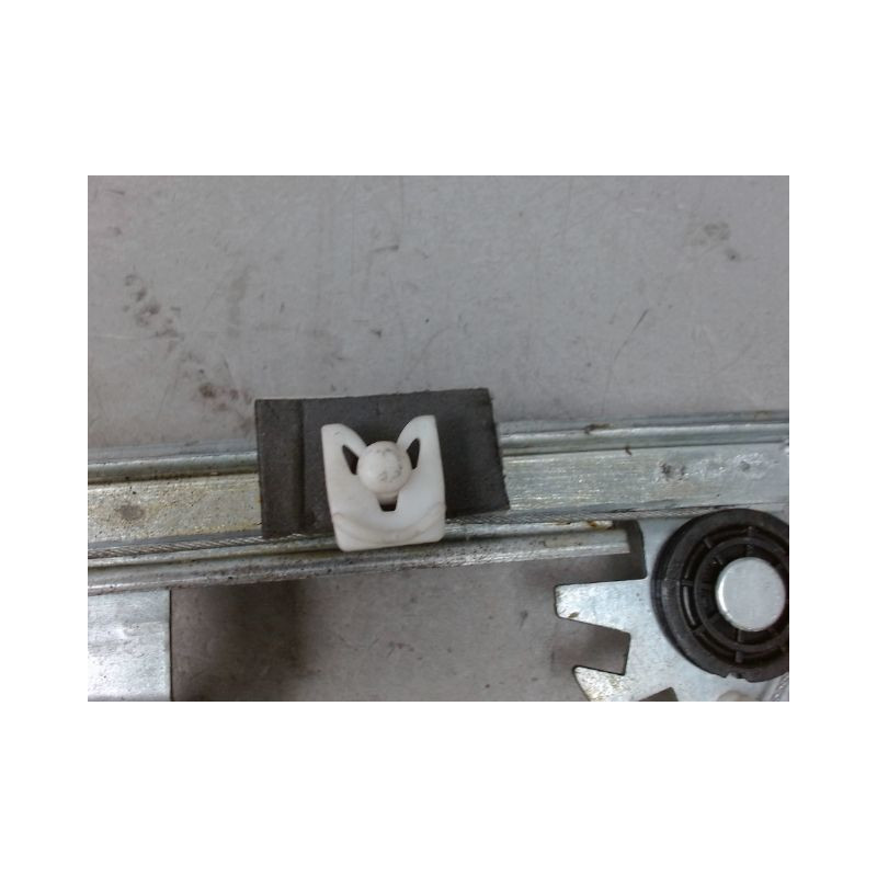 MECANISME+MOTEUR LEVE-GLACE ARRIERE DROIT RENAULT MODUS 2004-2007