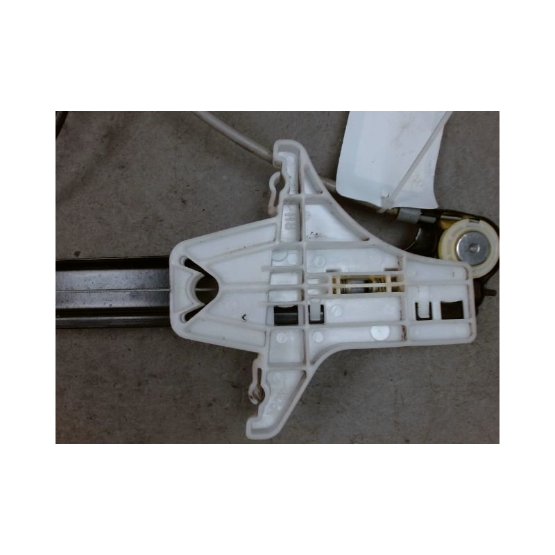 MECANISME+MOTEUR LEVE-GLACE ARRIERE DROIT VOLKSWAGEN POLO 2009-