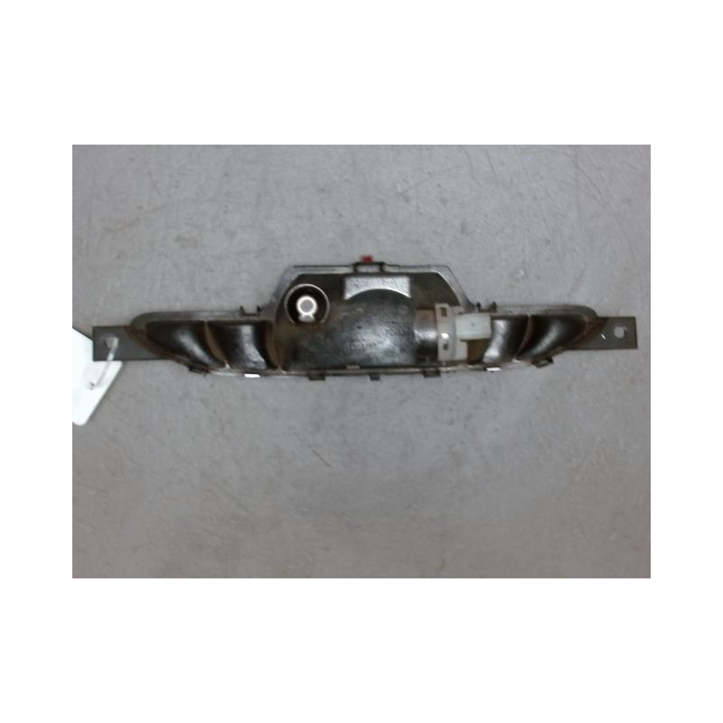 FEU BROUILLARD CENTRAL ARRIERE PEUGEOT 208