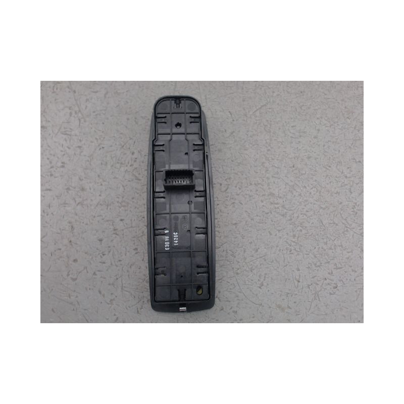 COMMANDE LEVE-GLACE PORTE AVG RENAULT MEGANE