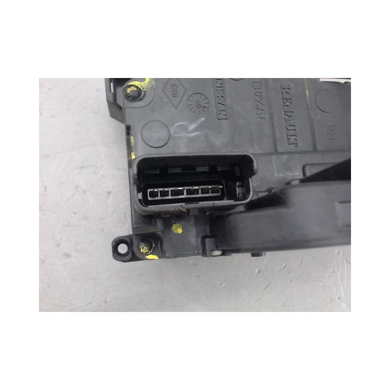SERRURE PORTE COULISSANTE DROIT RENAULT KANGOO