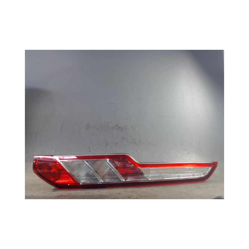 FEU ARRIERE DROIT FORD T.CUSTOM