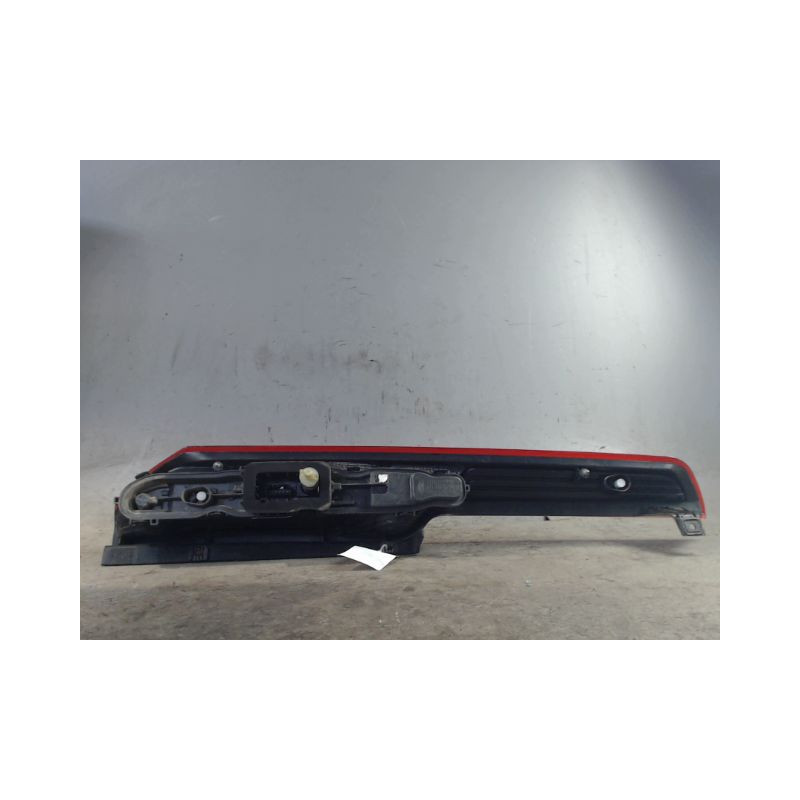 FEU ARRIERE DROIT FORD T.CUSTOM