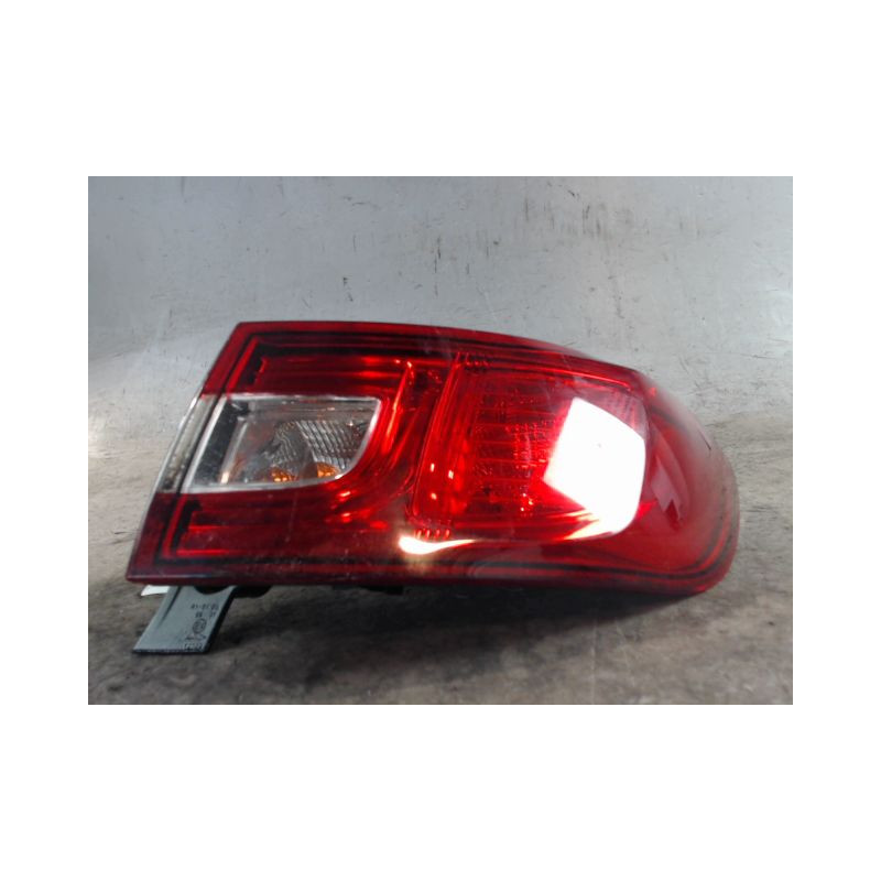 FEU ARRIERE DROIT RENAULT CLIO IV