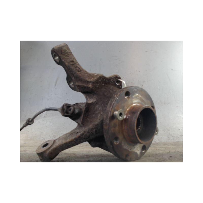 PIVOT AVANT DROIT RENAULT KANGOO 2000-2003