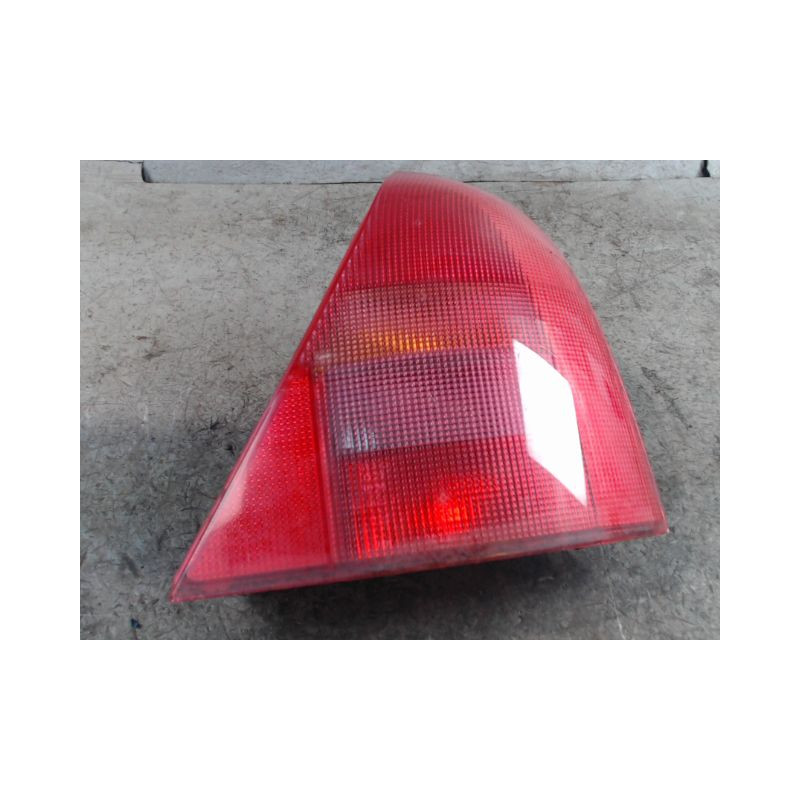 FEU ARRIERE DROIT RENAULT CLIO II PH.1 98-2001